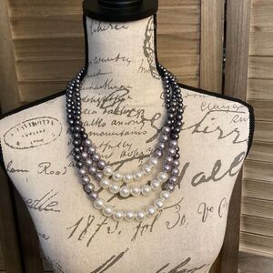 Ombré gray and white 3 faux pearls layering necklace GUC